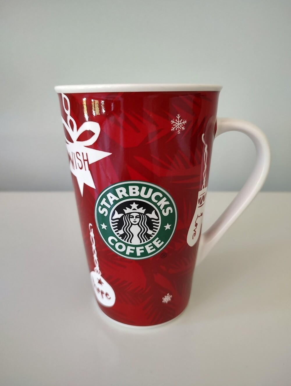 Starbucks Holiday 2009 Christmas Coffee Mug/Cup New Bone China Red & White 16oz
